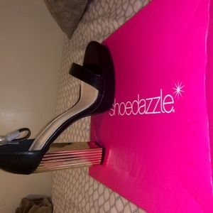SHOEDAZZLE BLACK HEELS